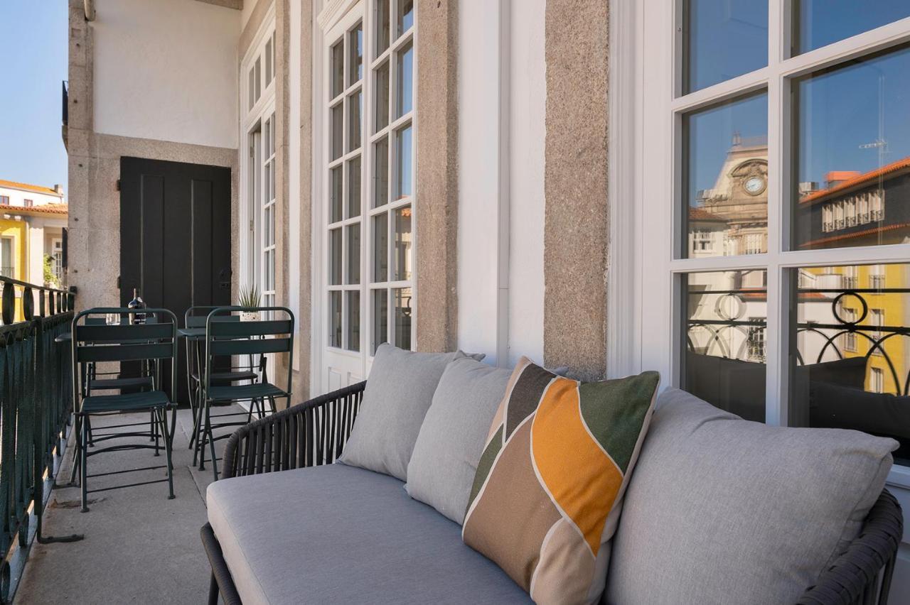 Historic Apartment At Cardosas With Balcony Porto Kültér fotó